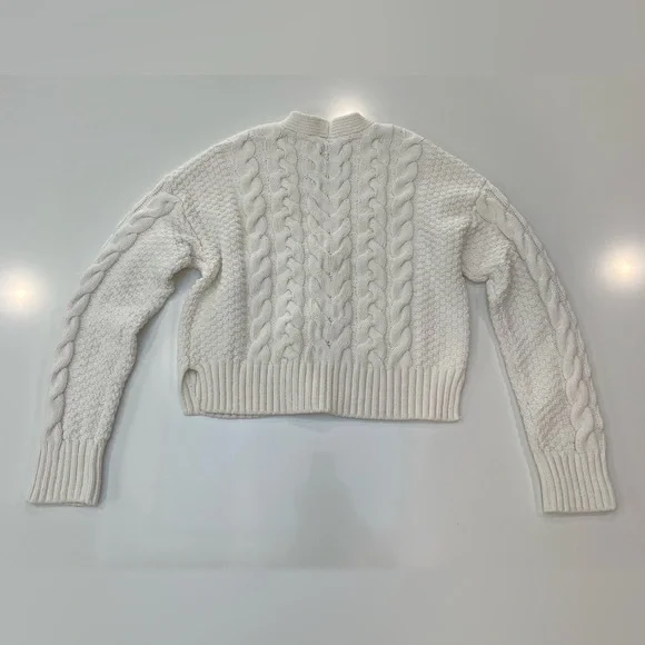 NWOT never worn abercrombie cropped cardigan sweater beige w pearl buttons XXS - Picture 8 of 9